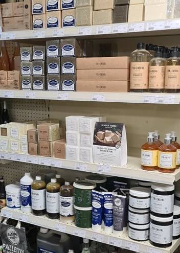 Savon en morceau naturel, savon liquide, savon noir en vente dans votre jardinerie coopérative Sopavar à Sanary et à Six Fours près de Toulon