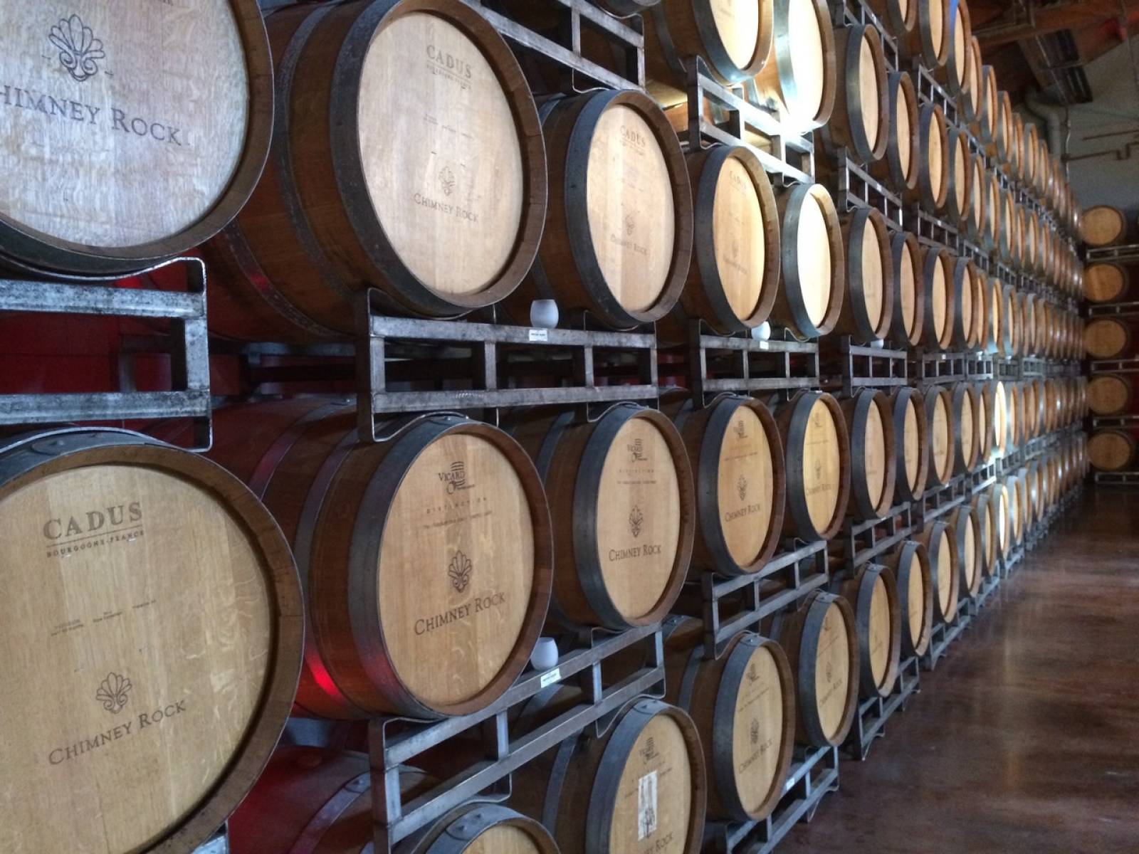 Votre caviste pas cher à Sanary et Six-Fours : vins de Provence, bières, champagnes et spiritueux en direct des producteurs !