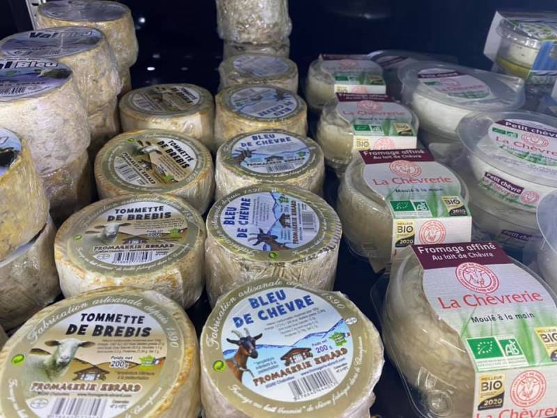 Fromage fermier brebis chèvre vache dans votre jardinerie Sopavar à Six Fours et à Sanary près de Toulon
