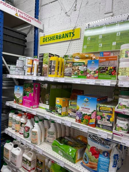 Désherbant écologique en vente près de Toulon dans nos magasins à Sanary et à Six Fours
