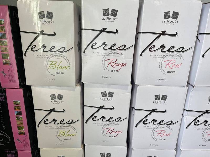 Cave à vin SOPAVAR Sanary et Six Fours proposant du vin de Bandol à prix bas