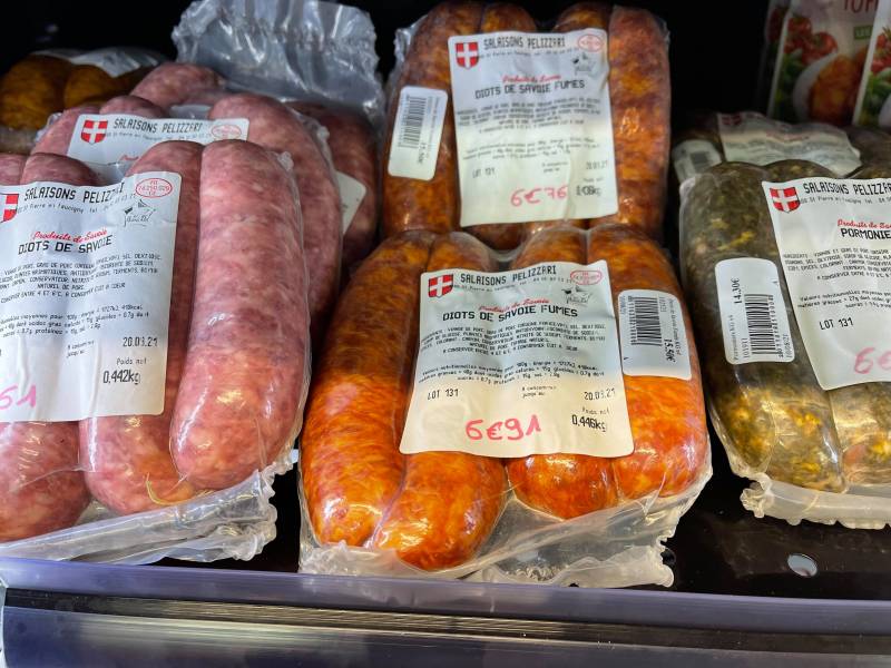 Epicerie fine et produits frais dans nos 2 magasins dans votre coopérative agricole près des centres-villes de Sanary et de Six Fours près de Toulon dans le Var