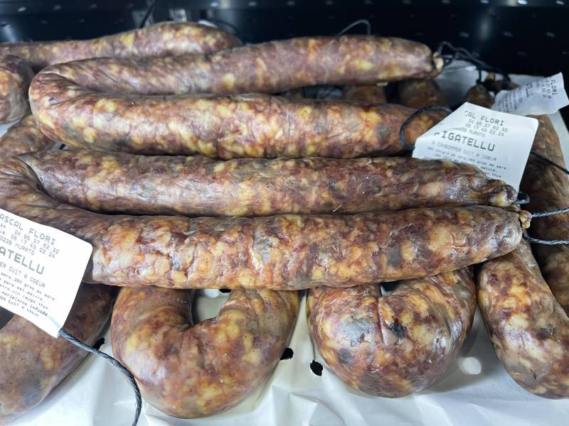 Figatellu frais artisanal corse en vente dans vos coopératives agricoles de Sanary et de Six Fours près de Toulon