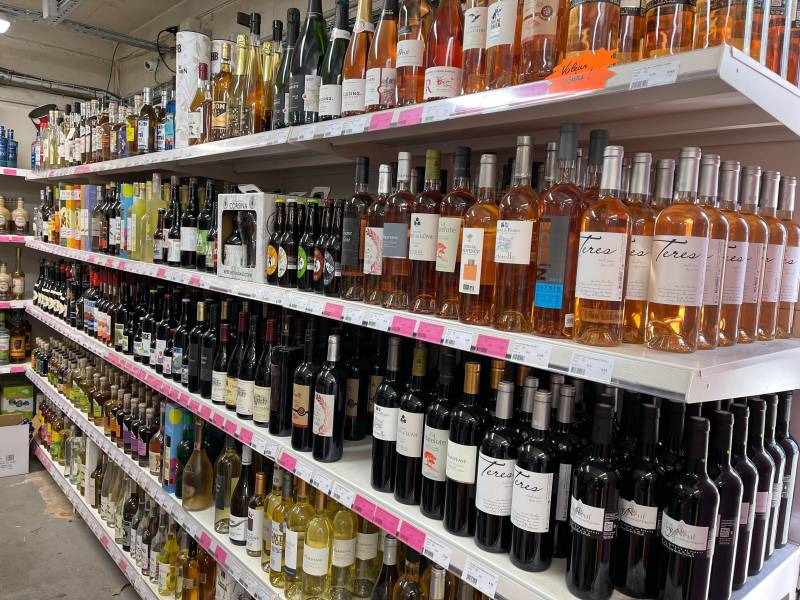 Caviste Cave à vin et spiritueux Moins Cher dans votre jardinerie coopérative agricole SOPAVAR proche de Bandol Saint Cyr La Ciotat à Six Fours et à Sanary près de Toulon