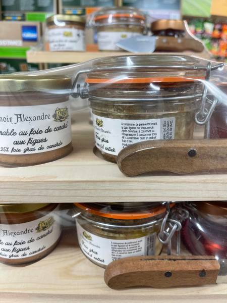 Les spécialités à base de canard plats cuisinés cassoulet fritons coffret cadeau sont en vente dans votre coopérative agricole Sopavar à Sanary et à Six Fours près de Toulon dans le Var