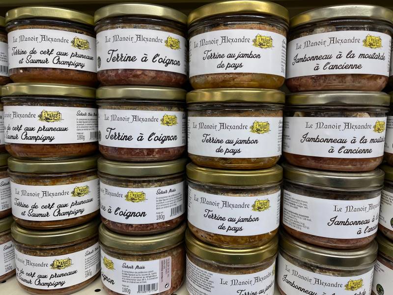Foie Gras Pâté Terrines Rillettes Conserves du Manoir d’Alexandre, c’est dans votre jardinerie Sopavar à Sanary et à Six Fours près de Toulon dans le Var