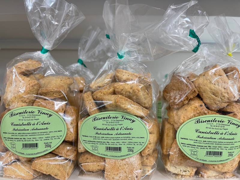 Les sablés navettes biscuits fourrés fabriqués à Six Fours par la biscuiterie artisanale Vinay dans votre jardinerie coopérative agricole SOPAVAR à Six Fours et à Sanary près de Toulon dans le Var