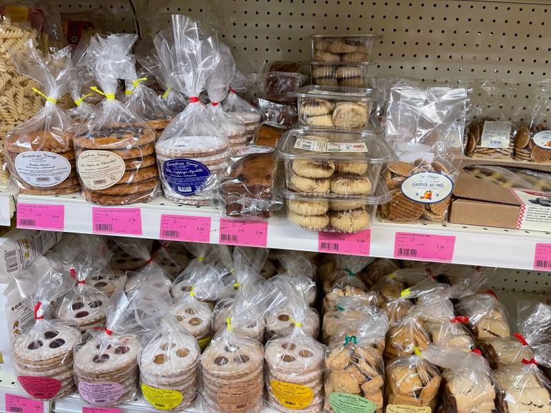 Rayon d’épicerie fine dans nos 2 magasins dans votre coopérative agricole près des centres-villes de Sanary et de Six Fours près de Toulon dans le Var