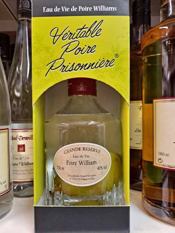 Eau de vie Poire prisonnière William c’est dans votre jardinerie Sopavar à Sanary et à Six Fours près de Toulon dans le Var