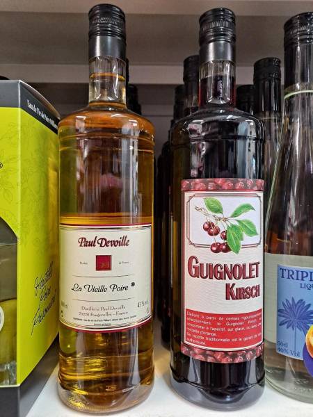 Spiritueux Alcool Eau de vie Liqueur Distillerie Devoille à prix imbattable dans votre jardinerie coopérative agricole SOPAVAR à Six Fours et à Sanary près de Toulon dans le Var