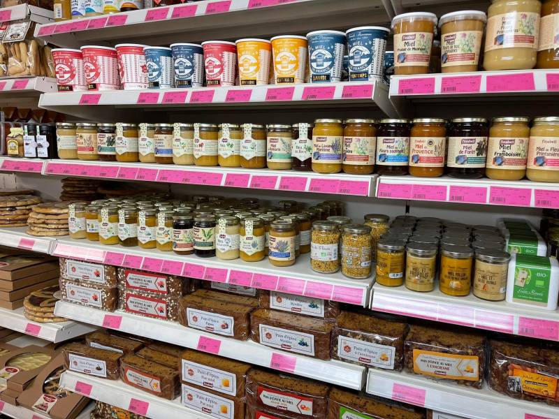 Epicerie fine salée et sucrée de qualité dans nos 2 magasins dans votre coopérative agricole près des centres-villes de Sanary et de Six Fours près de Toulon dans le Var