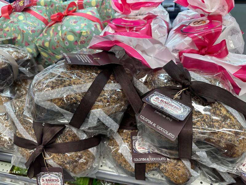 Les meilleures colombes de Pâques est en vente dans votre jardinerie coopérative agricole SOPAVAR à Six Fours et à Sanary près de Toulon dans le Var