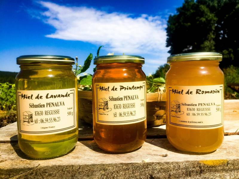 Miel du terroir miel de producteur du Var en vente dans nos magasins près des centres-villes de Sanary et de Six fours près de Toulon dans le Var