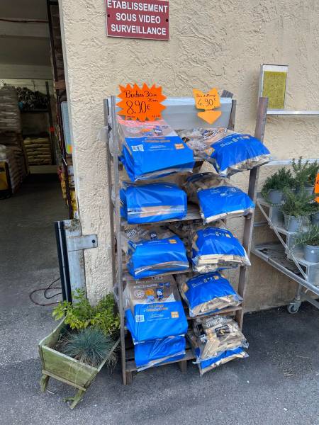 Bois de chauffage Woodstock pas cher dans vos coopératives agricoles SOPAVAR à Six Fours près de Toulon dans le Var