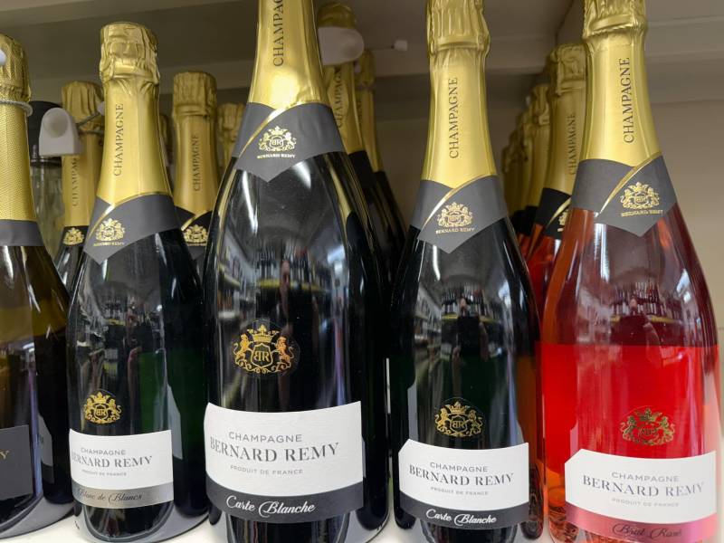 Champagne Bernard Rémy Carte Blanche médaillé dans vos caves à vins Sopavar à Sanary et à Six Fours près de Toulon dans le Var