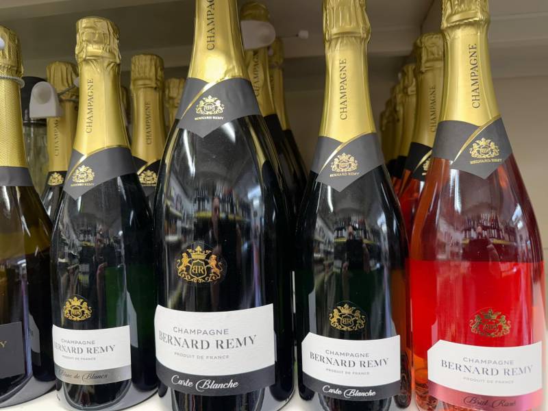 péritifs régionaux et alcools festifs de qualité à prix coopératifs en vente dans vos Coopératives Agricoles SOPAVAR à Sanary et Six Fours