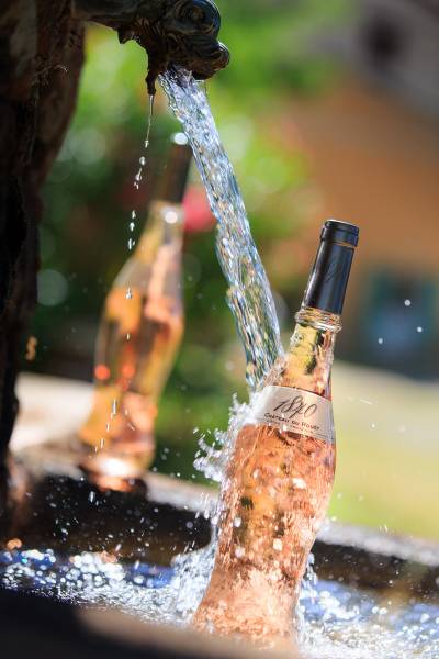 Rosé frais de Provence prix promo toute l'année dans votre coopérative agricole Sopavar à Sanary et à Six Fours près de Toulon