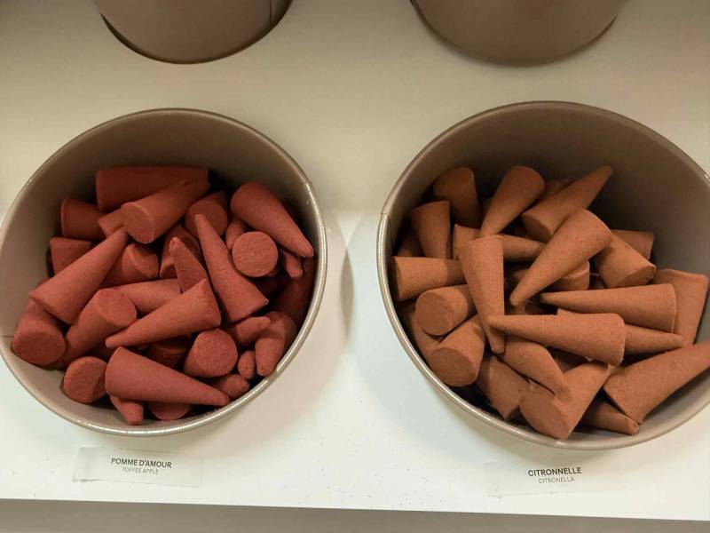 Cônes d’encens Galéo parfumés au santal pour la méditation, à découvrir chez SOPAVAR