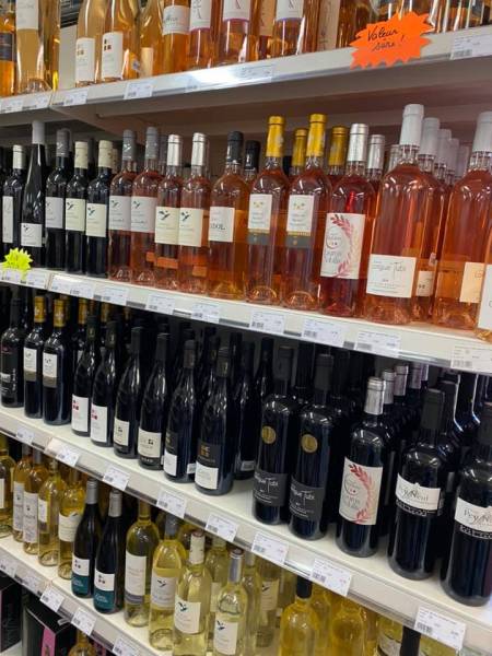 Rayon caviste Grand choix de vin de nos régions Vallée du Rhône AOC Vacqueyras acheter moins cher dans votre jardinerie coopérative agricole Sopavar à Sanary et à Six Fours près de Toulon dans le Var