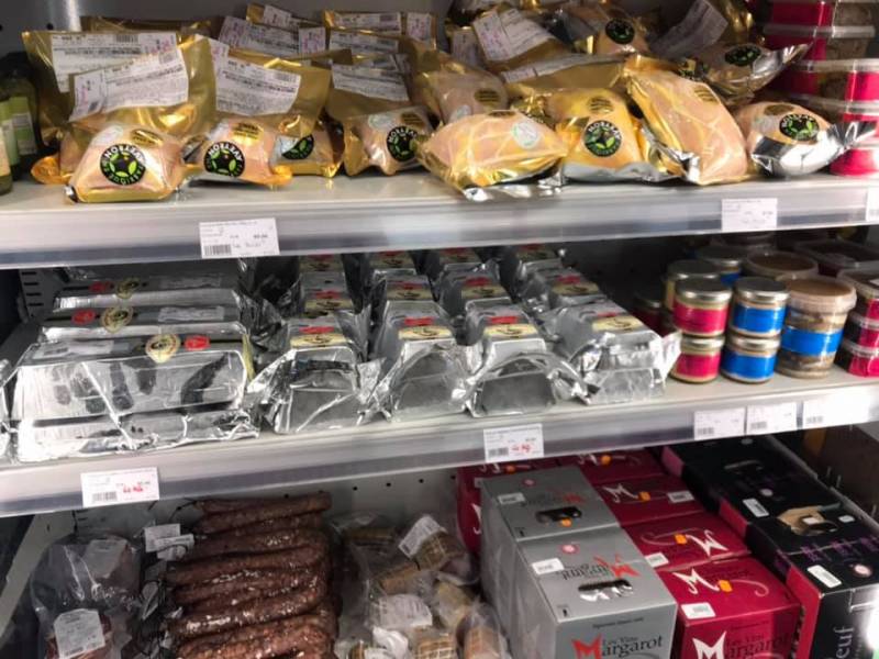Foie gras frais moins cher Produits de Noël Fêtes de fin d'année grand choix dans vos coopératives agricoles Sopavar à Sanary et à Six Fours près de Toulon