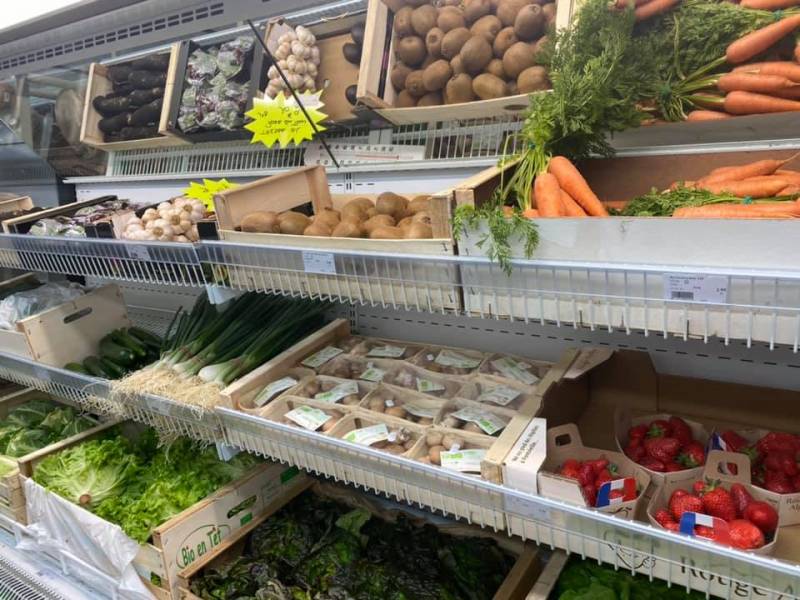 Rayon de fruits et légumes en agriulture bio toute l'année dans votre jardinerie coopérative Sopavar à Sanary et à Six Fours près de Toulon