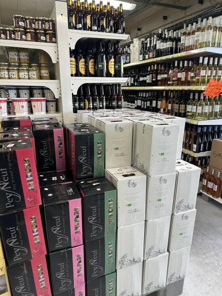 Vin pas cher IGP Var AOP Provence à découvrir dans vos coopératives agricoles Sopavar à Sanary et à Six Fours près de Toulon dans le Var