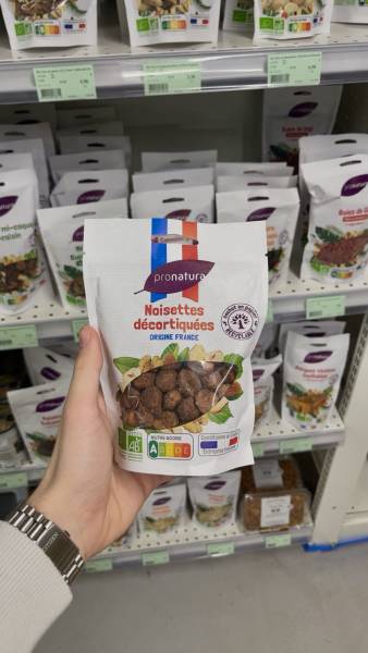 Amandes, noix et fruits secs BIO premium disponibles à Sanary et Six Fours dans le Var