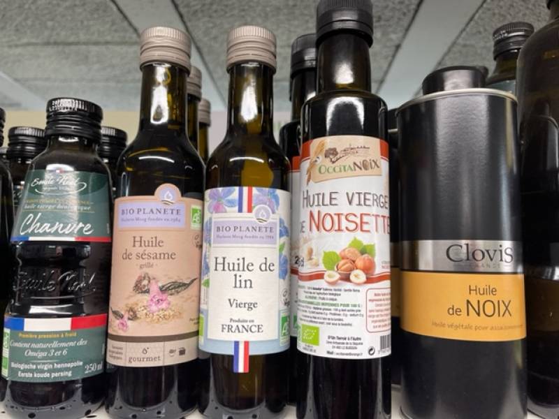 Huile de noix et de noisettes bio dans votre jardinerie coopérative agricole SOPAVAR à Six Fours et à Sanary près de Toulon dans le Var