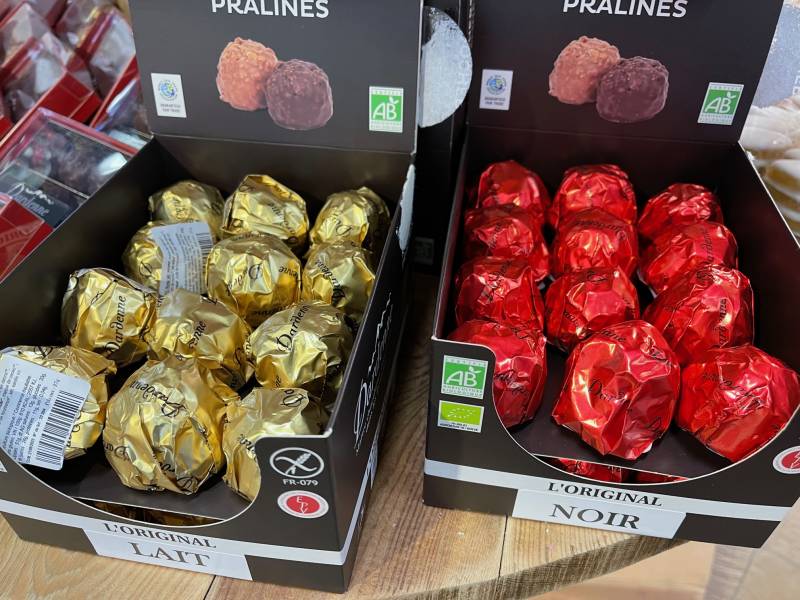 Coffrets de Noel à offrir dans nos 2 magasins dans votre coopérative agricole près des centres-villes de Sanary et de Six Fours près de Toulon dans le Var