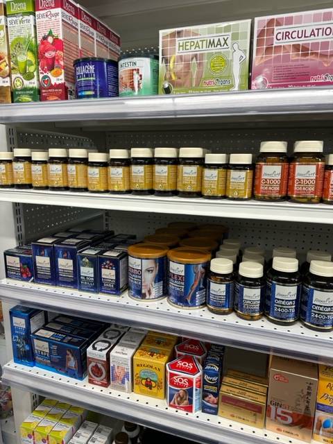 Spiruline riche en vitamine et minéraux dans nos 2 magasins dans votre coopérative agricole près des centres-villes de Sanary et de Six Fours près de Toulon dans le Var