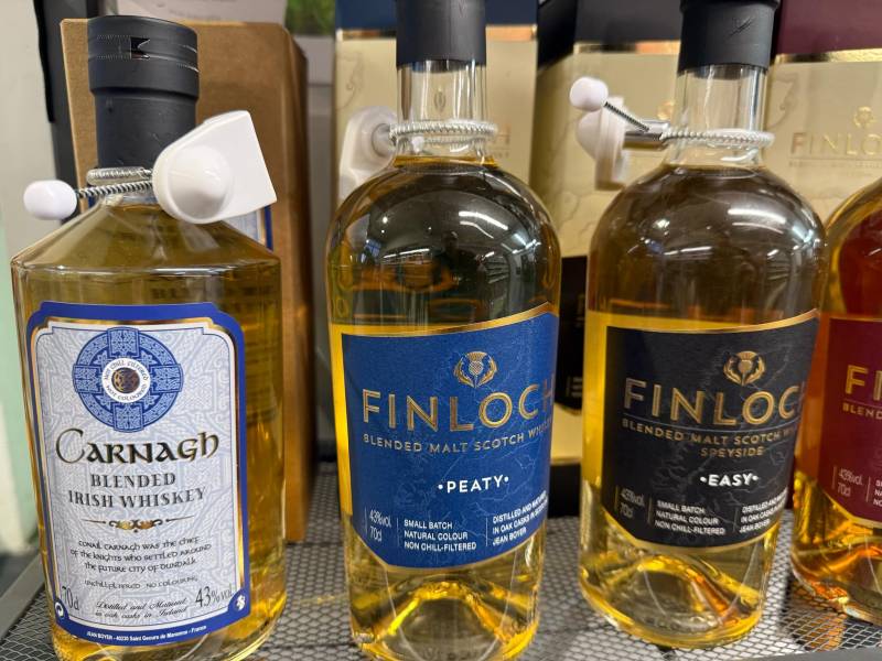 Whisky Jean Boyer et apéritifs régionaux à prix imbattables en vente toute l’année à Sanary et Six Fours dans vos magasins SOPAVAR