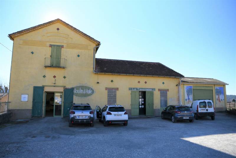 Huile d’olive du VAR La Tavernaise c’est dans votre jardinerie Sopavar à Sanary et à Six Fours près de Toulon dans le Var