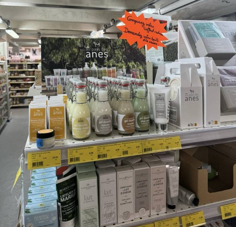 Shampoing lait d’ânesse BIO dans nos 2 magasins dans votre coopérative agricole près des centres-villes de Sanary et de Six Fours près de Toulon dans le Var