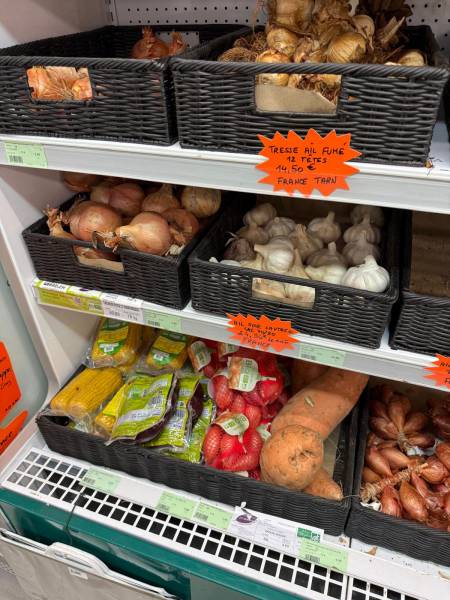 Fruits et légumes bio de saison à prix coopératifs dans les Coopératives Agricoles SOPAVAR du Var