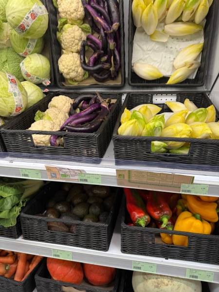 Rayon fruits et légumes bio locaux et français chez SOPAVAR à Sanary-sur-Mer et Six-Fours-les-Plages