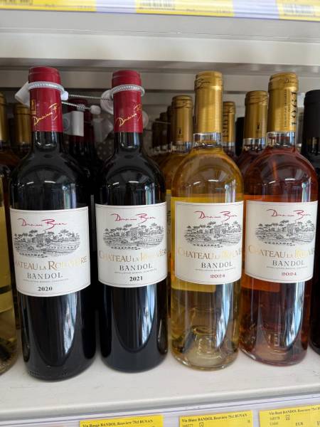 Rayon caviste de vins de Bandol Domaine Bunan dans la Coopérative Agricole SOPAVAR de Six Fours 