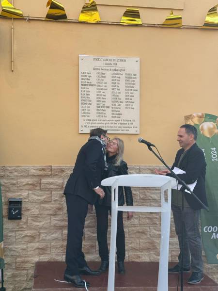 Célébration des 120 ans de la coopérative agricole de Six Fours par le maire et vice président de la Métropole Toulon Provence Méditerranée