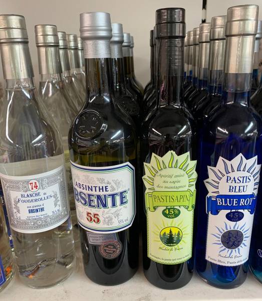 Spiritueux et vins de nos régions à découvrir dans vos coopératives agricoles Sopavar à Sanary et à Six Fours près de Toulon dans le Var