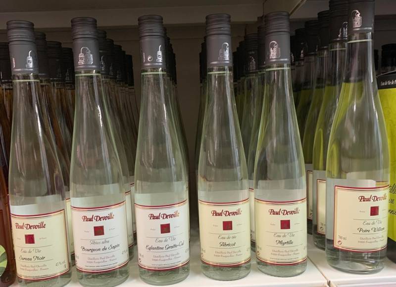 Spiritueux Alcool Eau de vie Liqueur Distillerie Devoille en vente dans votre coopérative agricole Sopavar à Sanary et à Six Fours près de Toulon dans le Var