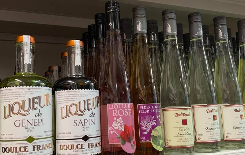 Grand choix de vins et de spiritueux : alcool eau de vie et liqueur dans votre jardinerie coopérative agricole SOPAVAR à Six Fours et à Sanary près de Toulon dans le Var