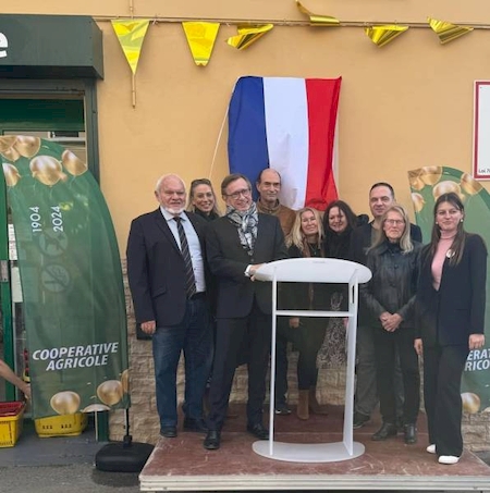 Maires de Six Fours Sanary Bandol Evenos présents aux 120 ans de la coopérative agricole de Six Fours